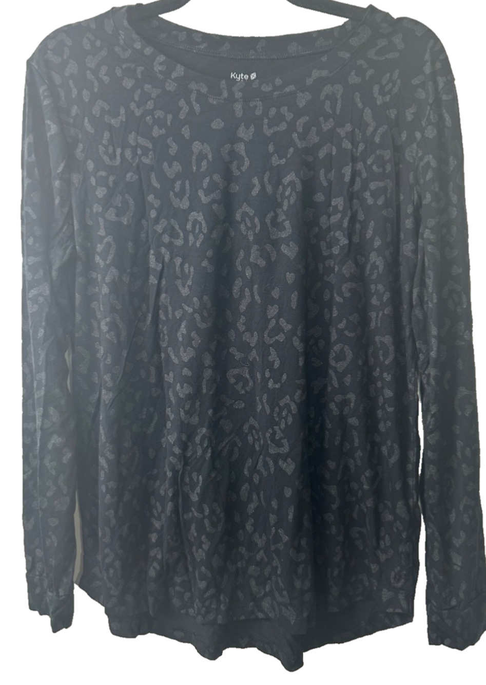 Kyte Baby Womens L Long Sleeve Bamboo Rayon Crew Neck Tee Animal Print E13